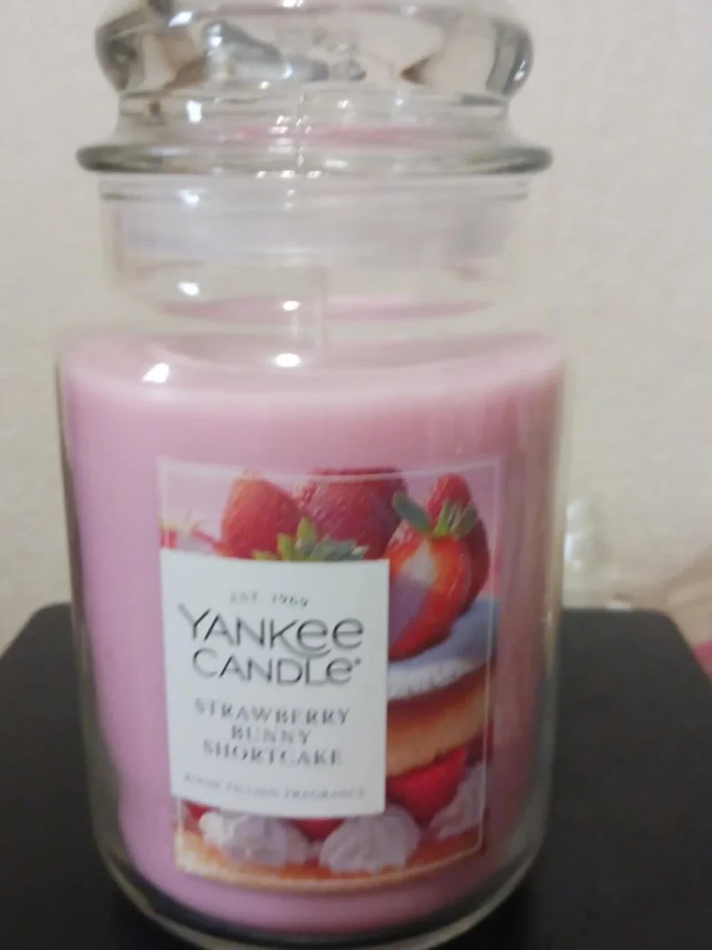Yankee Candle Strawberry Bunny Shortcake Large Jar Candle 22oz NEW Cosmetic Flaw